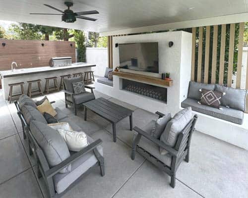 Outdoor Living Space Fireplace